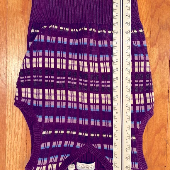 Vintage Old Navy sweater vest; M - Picture 3 of 4